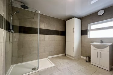 2 bed flat, Regent Road, Gosforth, Newcastle, NE31ED - Image 1